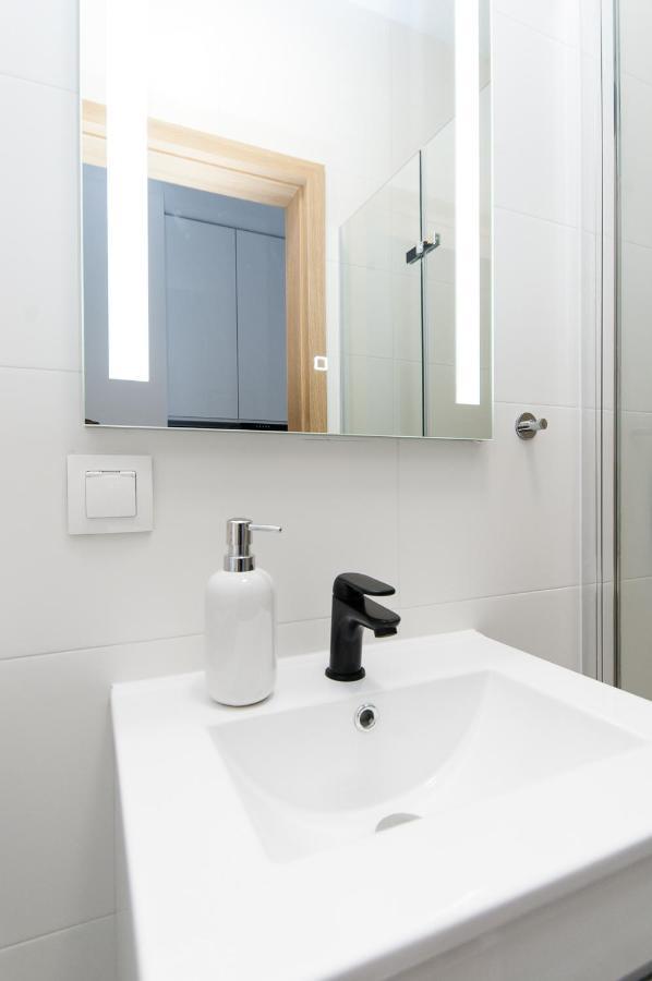 Dream Team Industria Apartment Bydgoszcz Ngoại thất bức ảnh